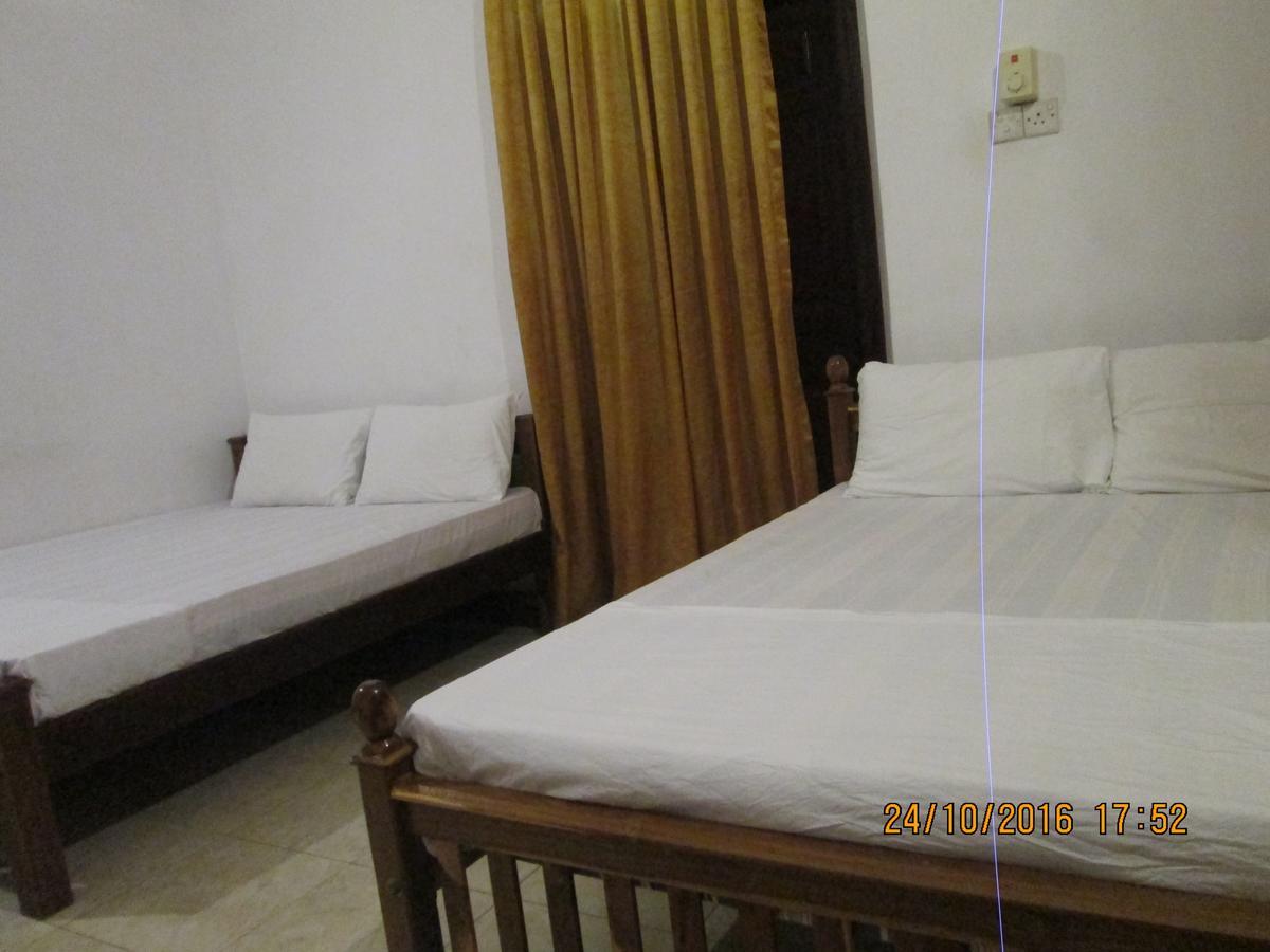 Hotel Blue Whale Jaffna Luaran gambar
