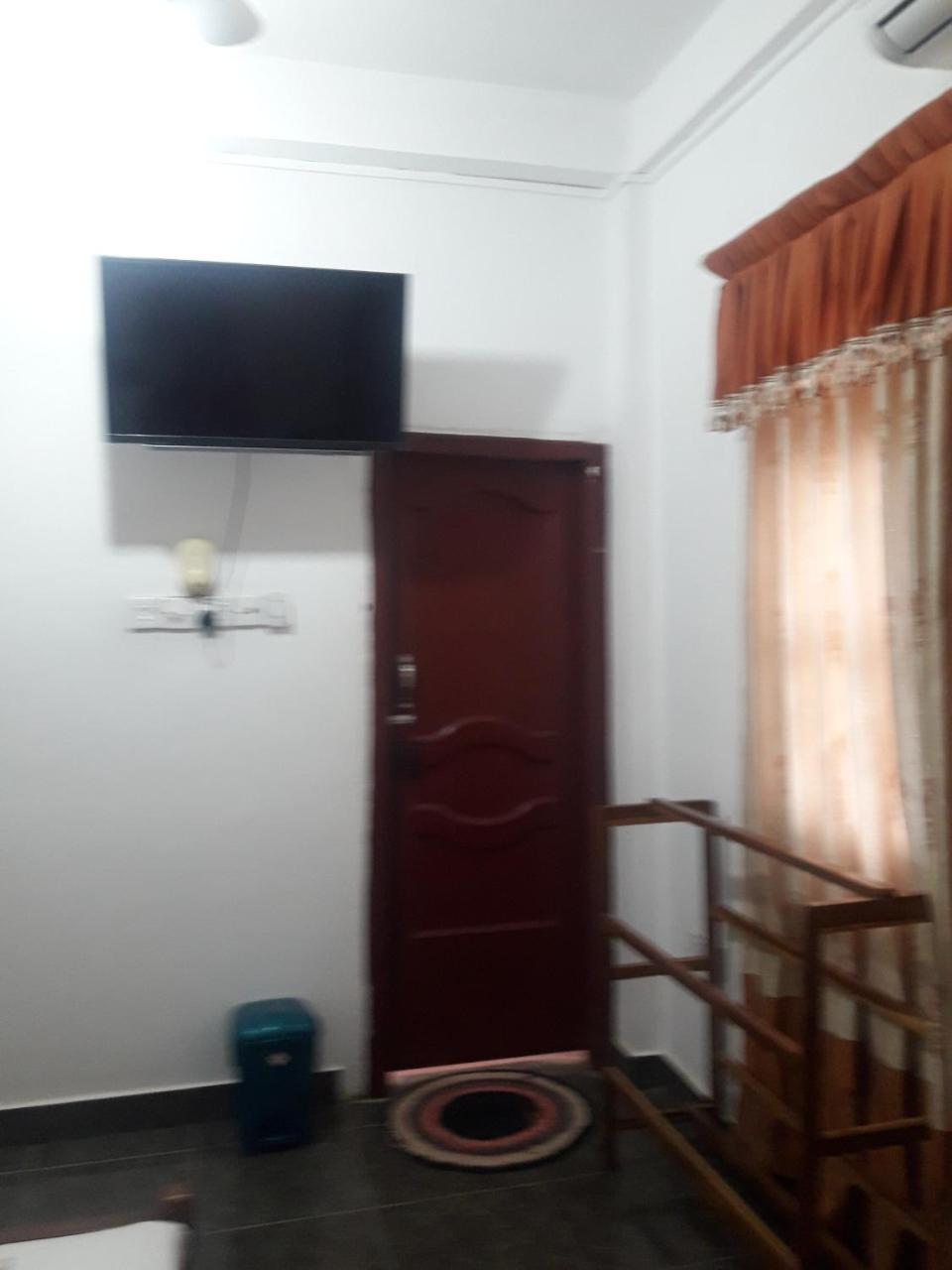Hotel Blue Whale Jaffna Luaran gambar