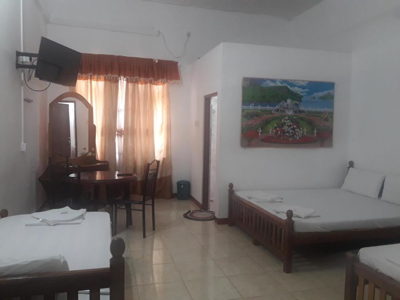 Hotel Blue Whale Jaffna Luaran gambar