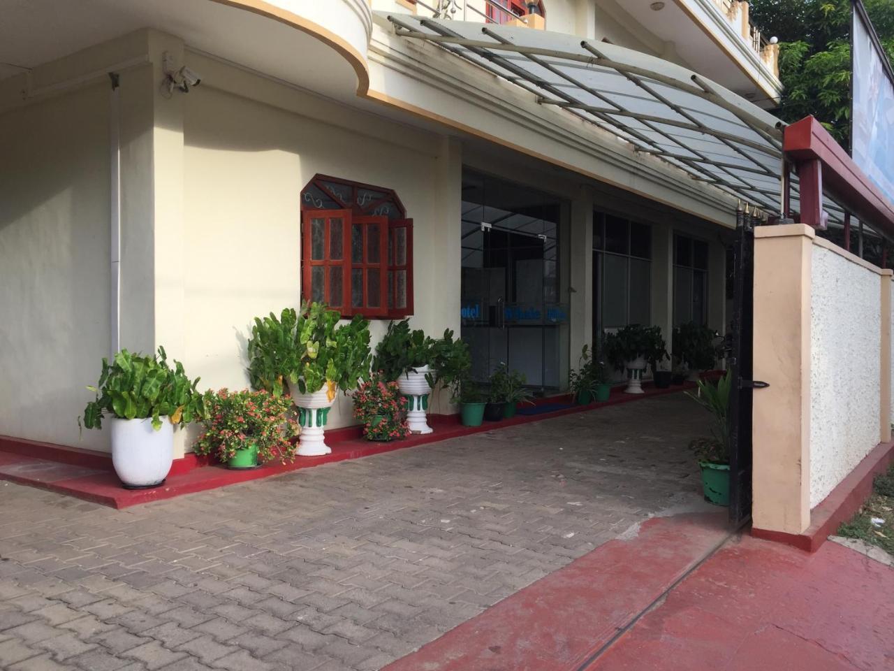 Hotel Blue Whale Jaffna Luaran gambar